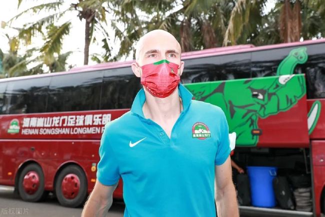 《哪吒之魔童降世》排片占比较前日上升3个百分点，单日票房连续17天破亿，走势极为稳健。