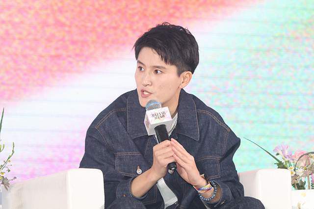 活动现场通过露天放映、主题快闪、主创见面等形式，为观众打造沉浸式的“罗小黑宇宙”体验。
