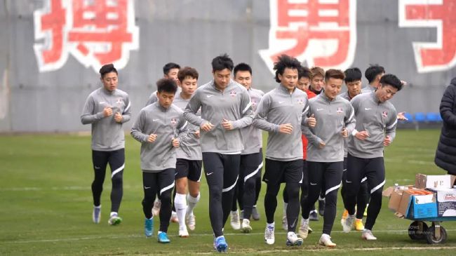 好消息一浪接一浪，第十九届釜山国际电影节日前亦公布了《军中乐园》成为该影展的开幕电影，是十年来唯一的一部台湾电影成为釜山影展开幕片，而导演钮承泽 上一页12345.搜索-电影网 消息 首页 新闻 视频 大片 影库 CCTV6 VIP影院 全部 电影 电视剧 影人 视频 图片 新闻 更新时间 所有 1小时内 今日内 1周内 1个月内 从资讯频道搜索 结果 141593 条 《水舞间》揭幕！