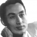 ，由以赛亚·撒克逊自编自导的奇幻冒险电影《奥奇传说》（The Legend of Ochi）发布海报，海伦娜·泽格尔、菲恩·伍法德、艾米丽·沃森、威廉·达福等主演全部集结，当然还有“奥奇 威廉·达福新作《灯塔》曝预告 诡异恐怖独具个性 2019-07-31 由《女巫》导演罗伯特·艾格斯自编自导的影片《灯塔》，于近日曝光了全新的预告片。